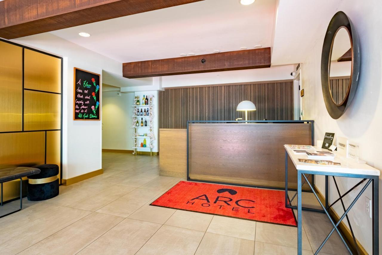 Arc Dc, Georgetown 4*